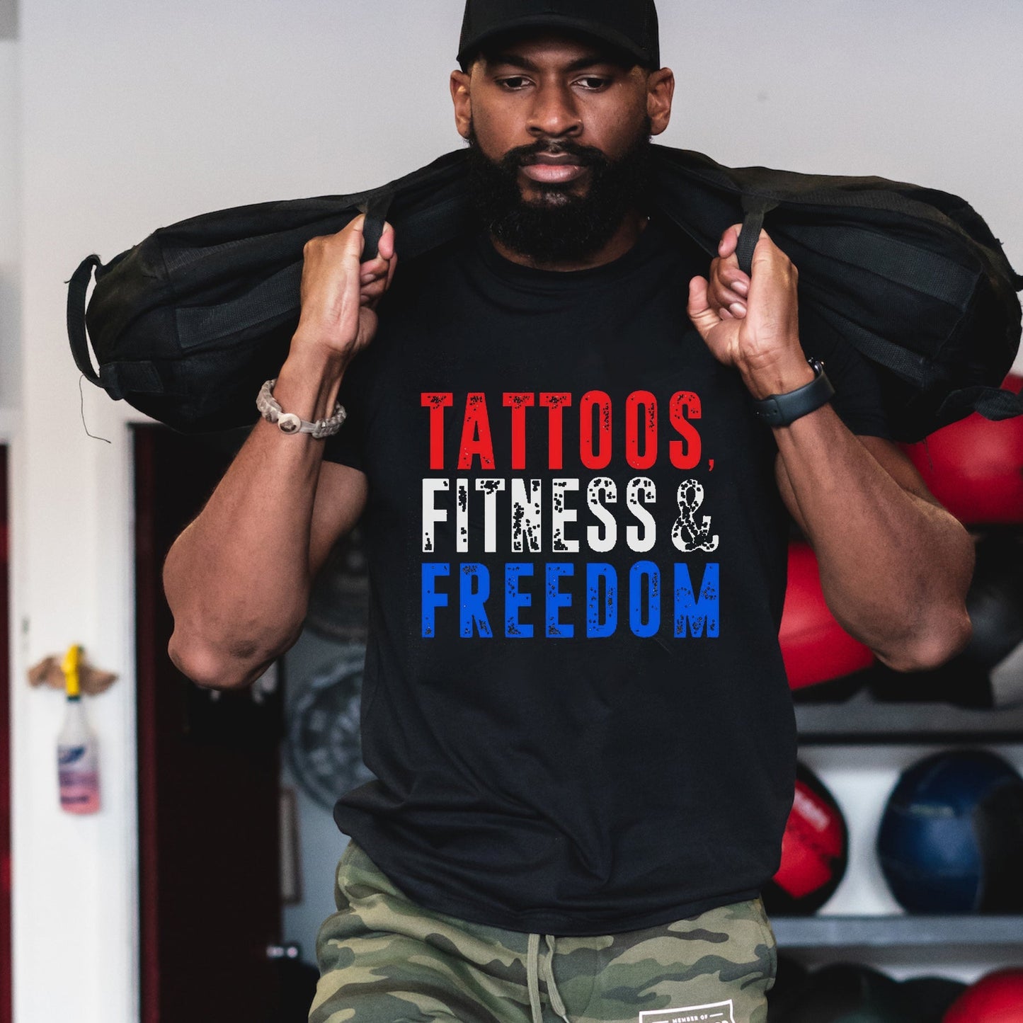 Tattoos Fitness & Freedom Print Men's T-shirt